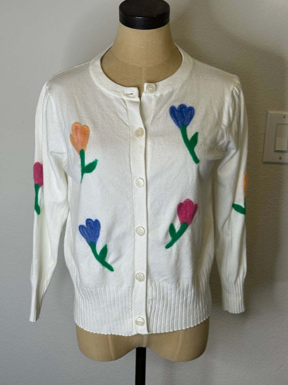 Aaeda Knit Floral Button Up Cardigan Sweater White Women size XS
